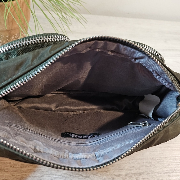 Olive Green Nylon Crossbody Bag Dual Pocket Adjustable Strap Sporty - Picture 7 of 12